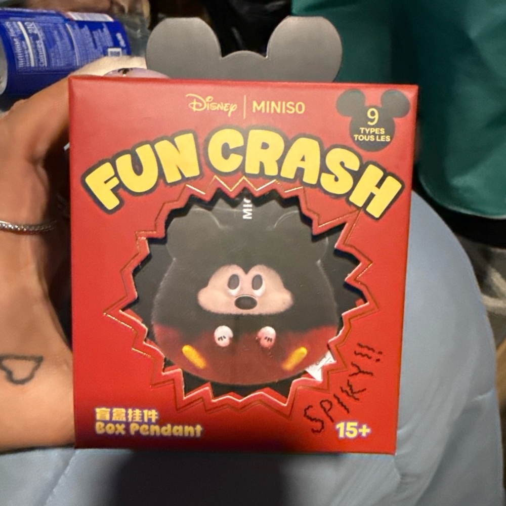 Miniso Mickey fun crash blind box